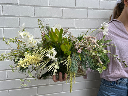 White &amp; Green Christmas Flowers Table Centrepiece